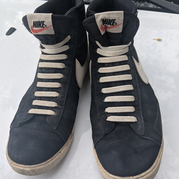 Nike suede high tops with elastic laces -- women's -- 9.5 US | UK 7 | EUR 41 - Picture 9 of 10